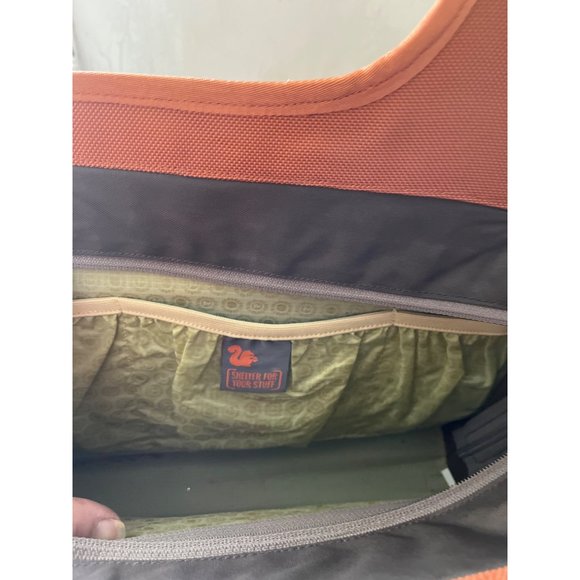 Merrell orange one handle zippered bag - Picture 4 of 10